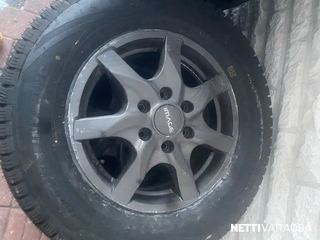 Viatti nastarenkaat harmailla vanteilla